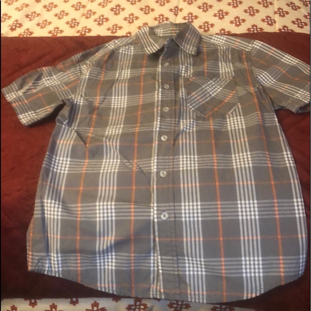 Button down shirt - Picture 2 of 5